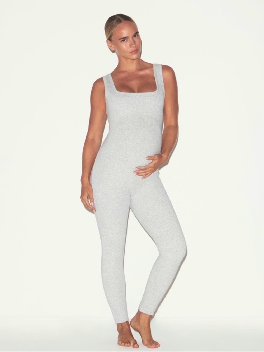 SKIMS Maternity Catsuit (L)
